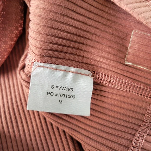 Vuori Women's Rib Crop Tank Top M - Picture 14 of 15